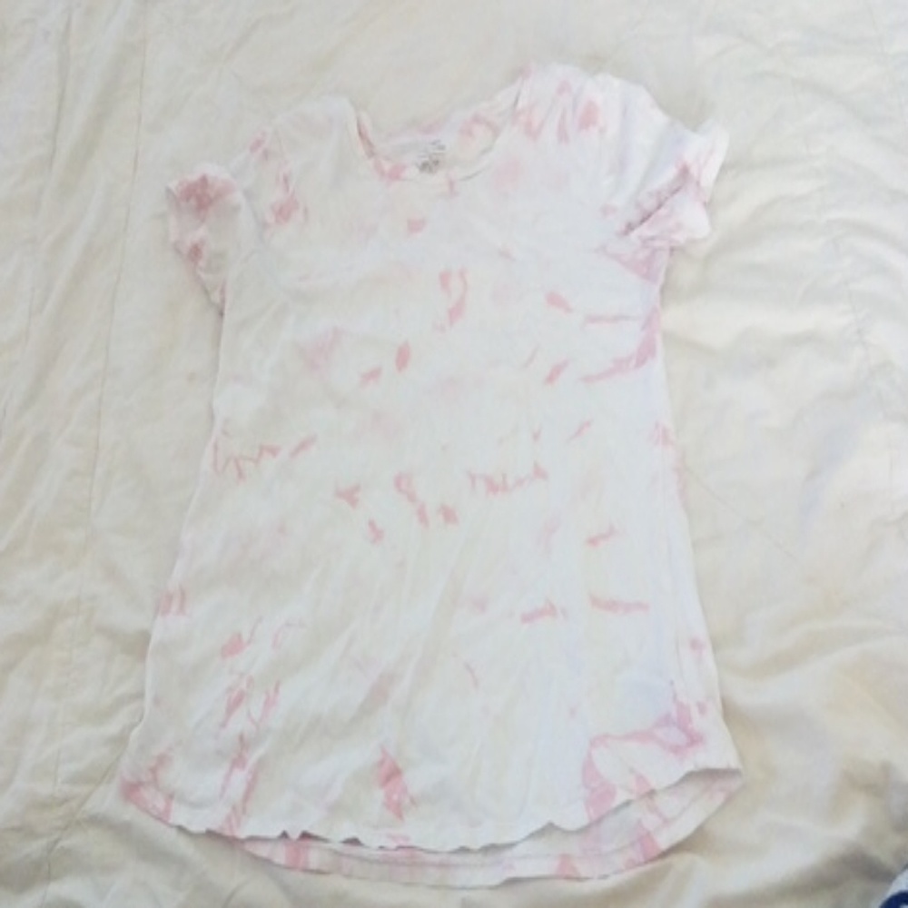 Pink and white t-shirt